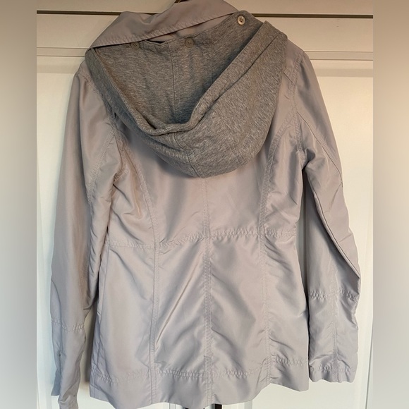 Women’s Hurley gray rain coat. XS - Picture 3 of 5